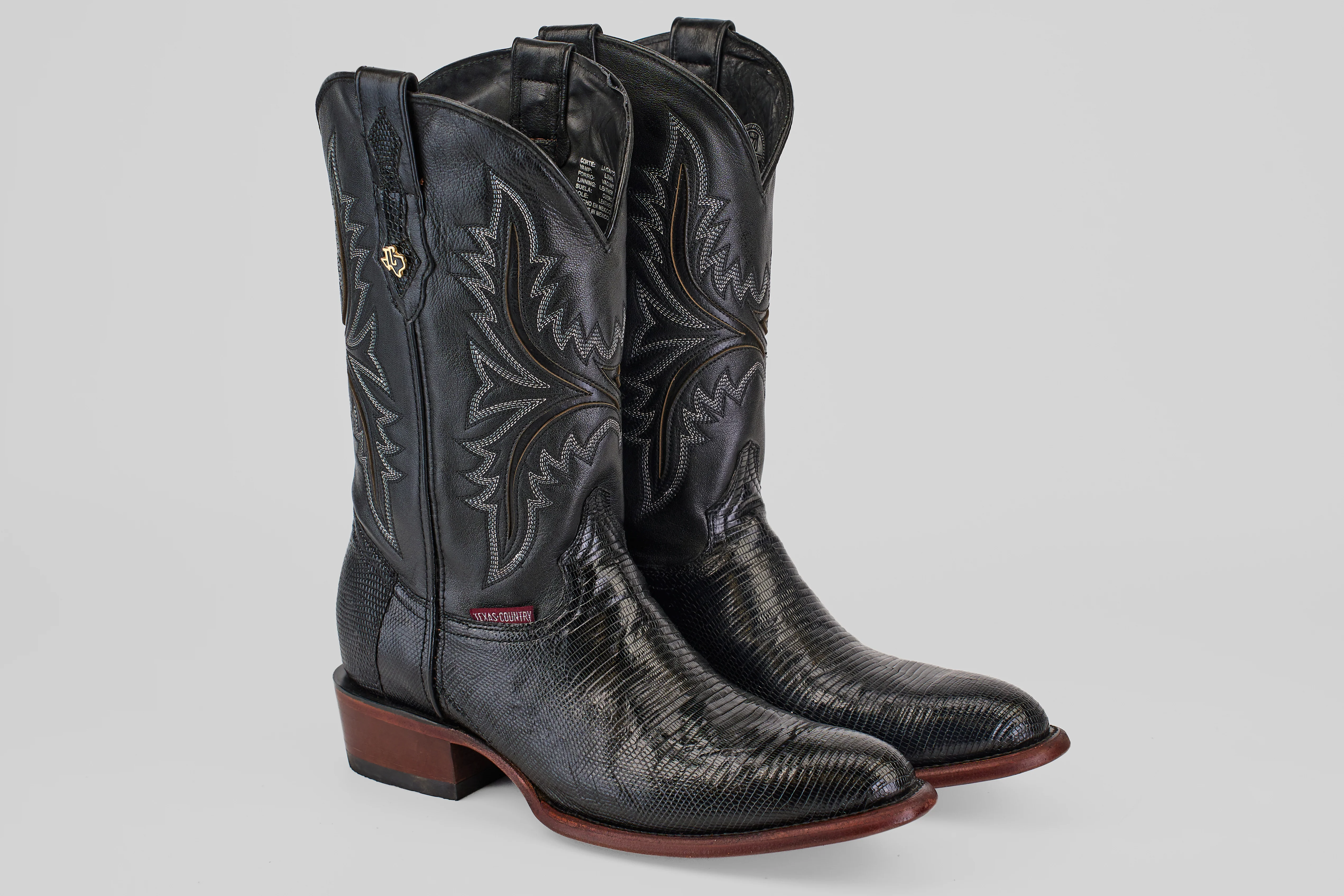 Blaze – Black – Round Toe