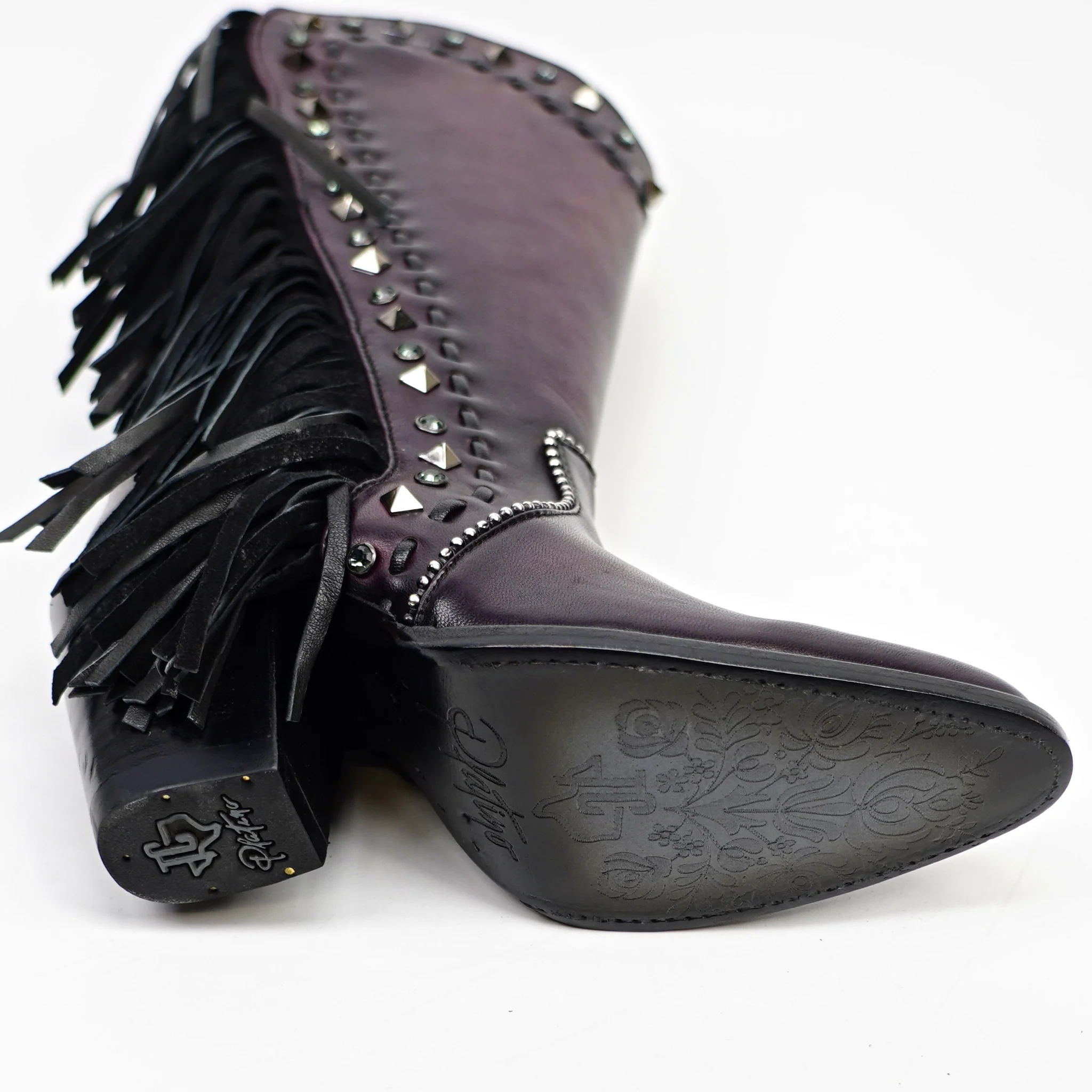 Praga Fringe - Tall Shaft Wine - J Toe - Image 7
